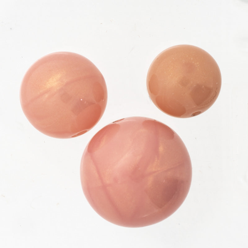 プラスチックビーズ