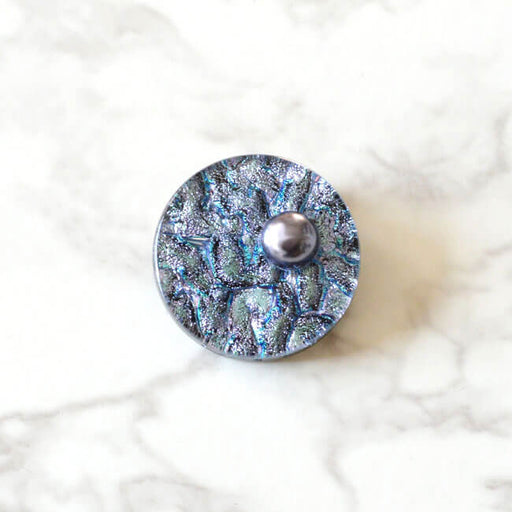 ハンドメイドの材料紹介「「ダイクログラスのブローチ（水色）」の材料」