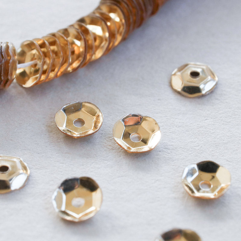 糸通しスパンコール　亀甲(フランス製)
