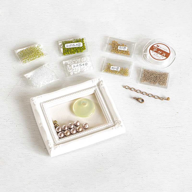 天然石と2ホールビーズで作るサークルモチーフネックレス(ジェイドグリーン)