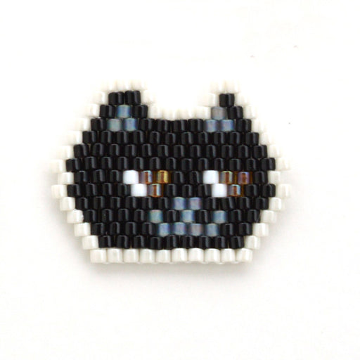 ハンドメイドの材料紹介「「シェイプドステッチで作るぶさねこブローチ（黒猫）」の材料」