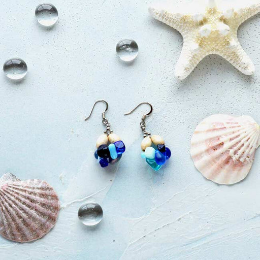 ハンドメイドの無料レシピ「チェコビーズで作るスイングピアス」