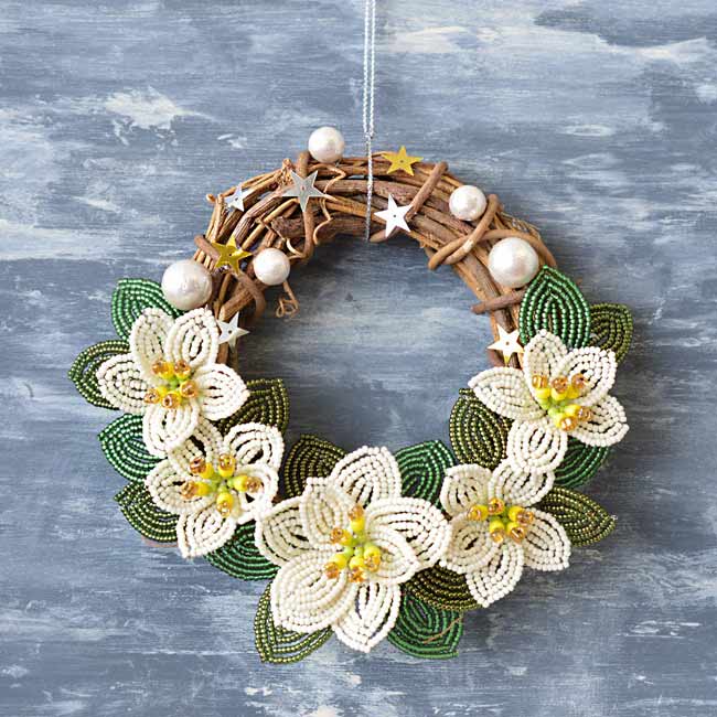 ハンドメイドの材料紹介「「白いポインセチアのクリスマスリース」の材料」