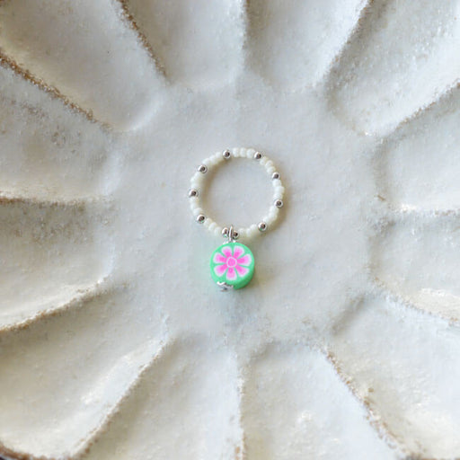 ハンドメイドの材料紹介「「花のビーズリング」の材料」