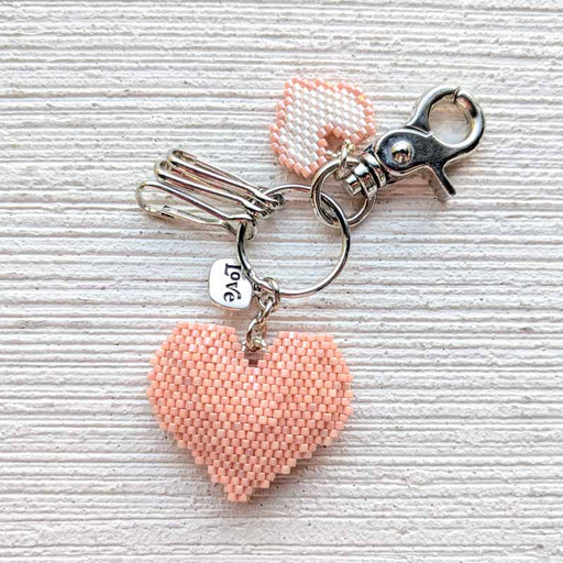 DBMで作るハートモチーフのキーホルダー(ピンク)