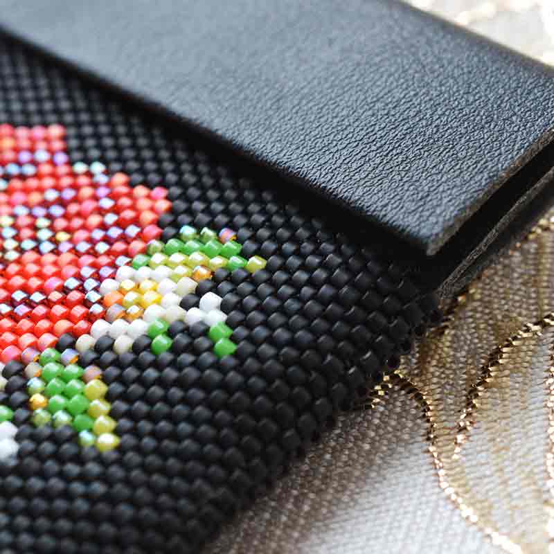 ペヨーテステッチで作るカードケースキット(薔薇とマーガレット)