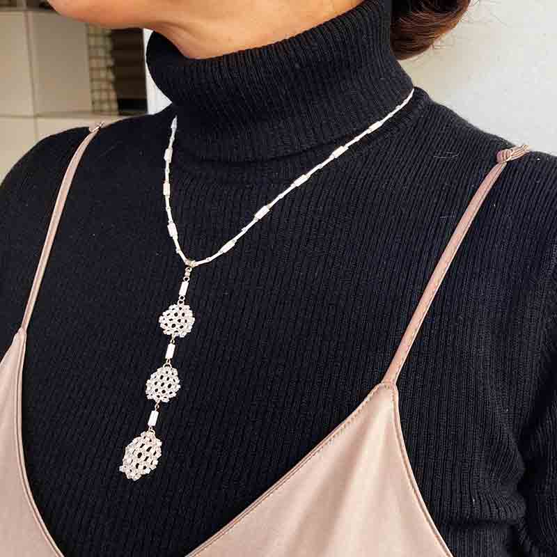 サークルモチーフのネックレス＆ピアス（シルク）