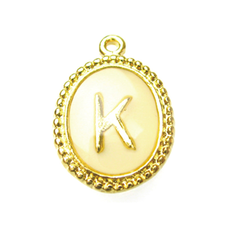 アルファベットチャーム（ホワイト・G）