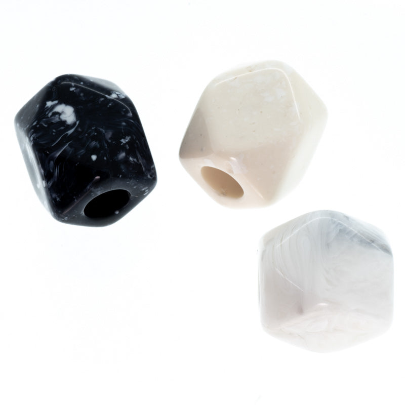 プラスチックビーズ