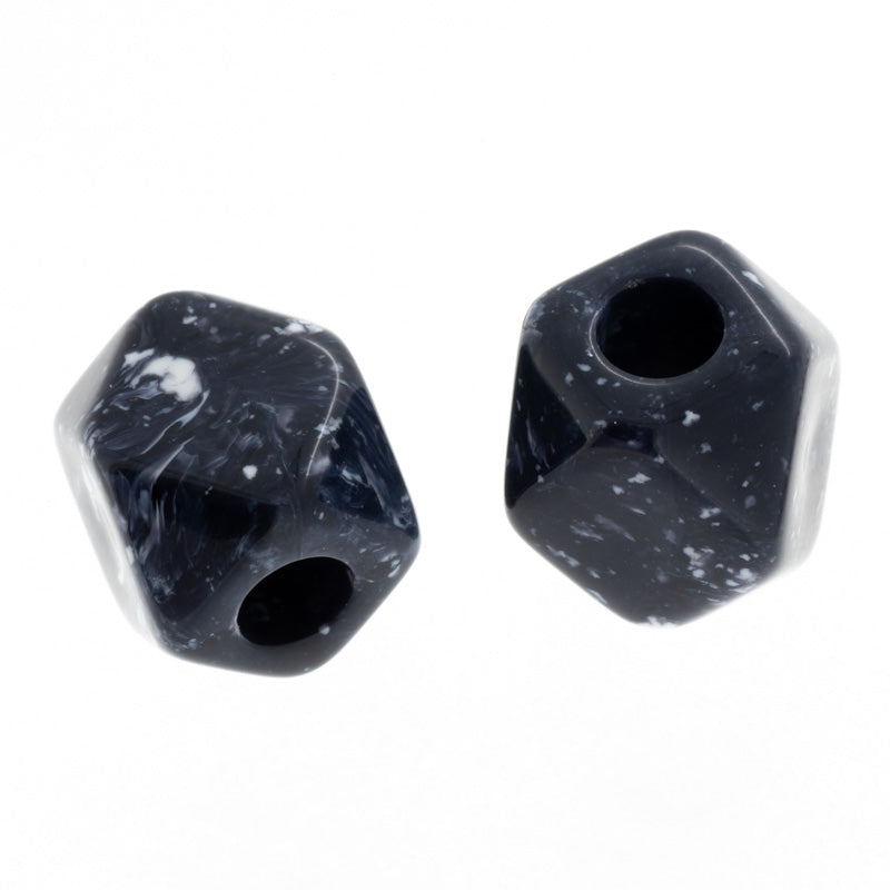 プラスチックビーズ