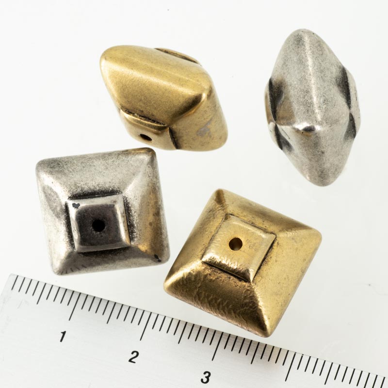 プラスチックビーズ