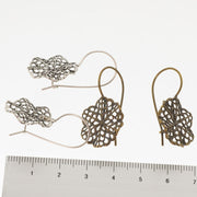 Menoniピアス