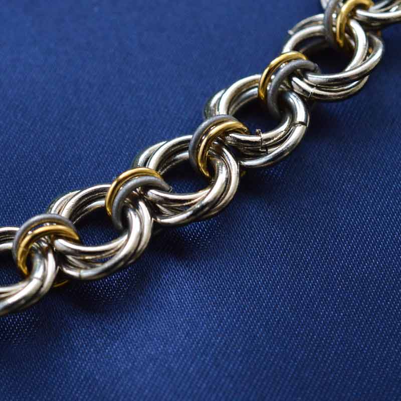 フラワーチェーンのブレスレット