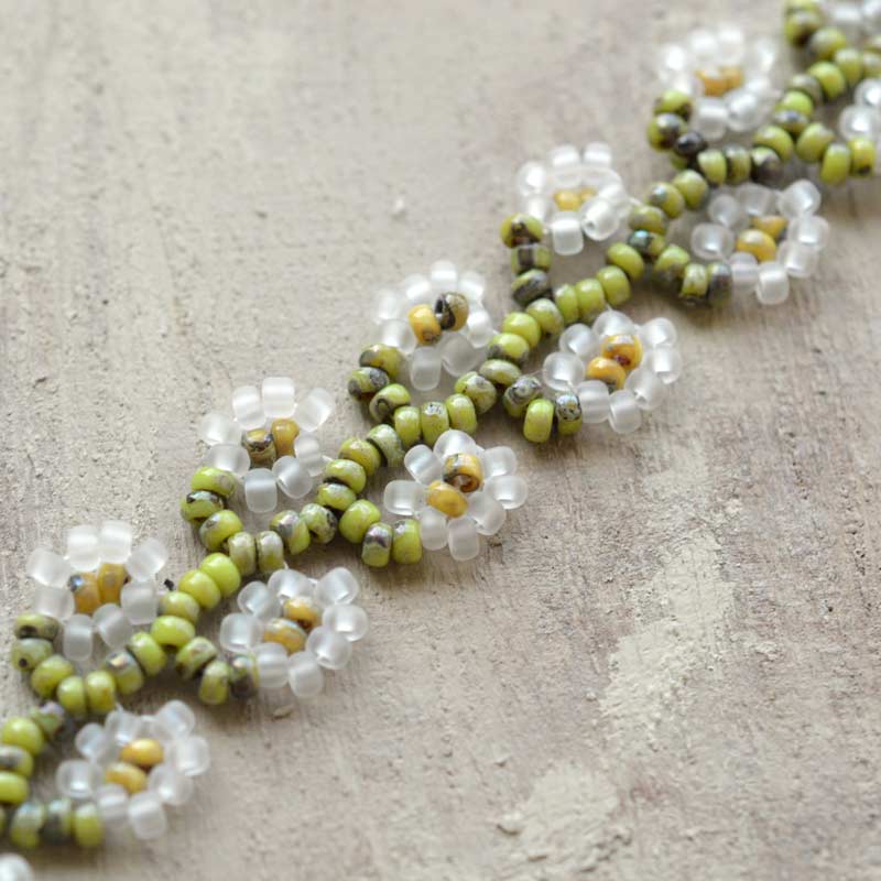 ボタニカルチェーンのブレスレット