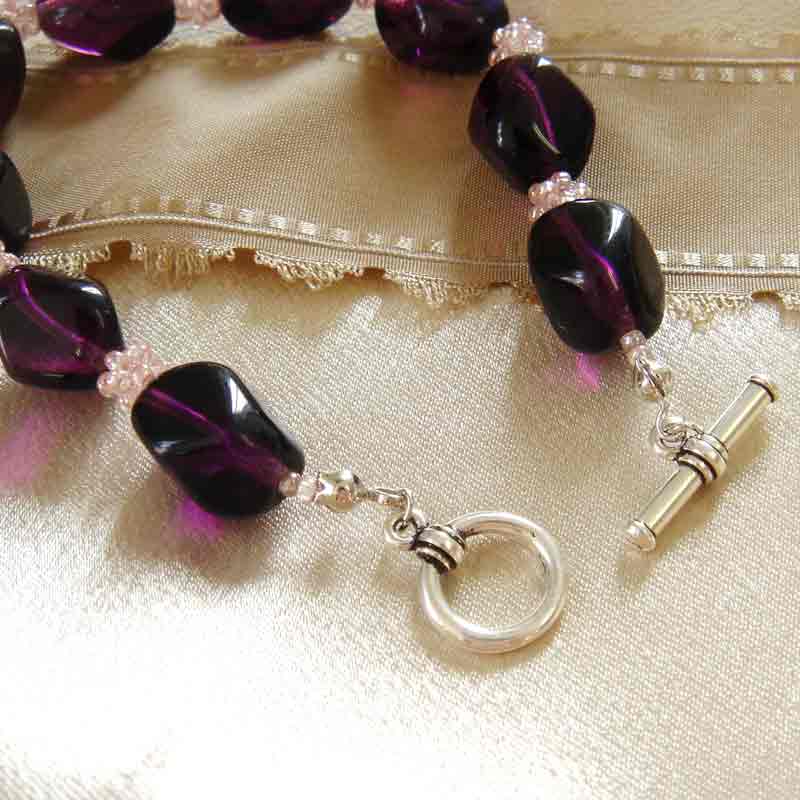 ビーズボールとグラスビーズのブレスレット(紫)