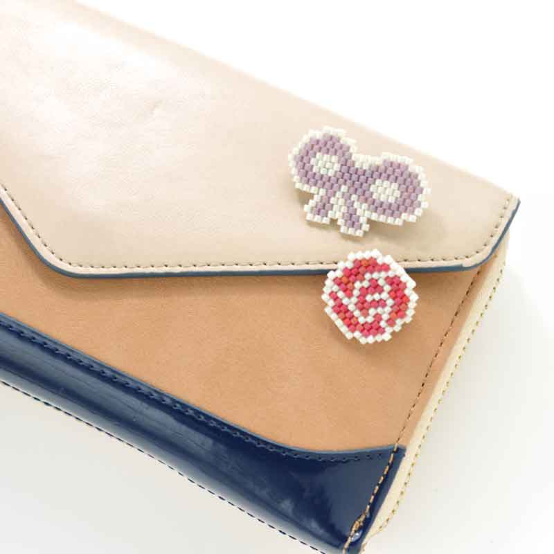 シェイプドステッチで作るバラブローチ