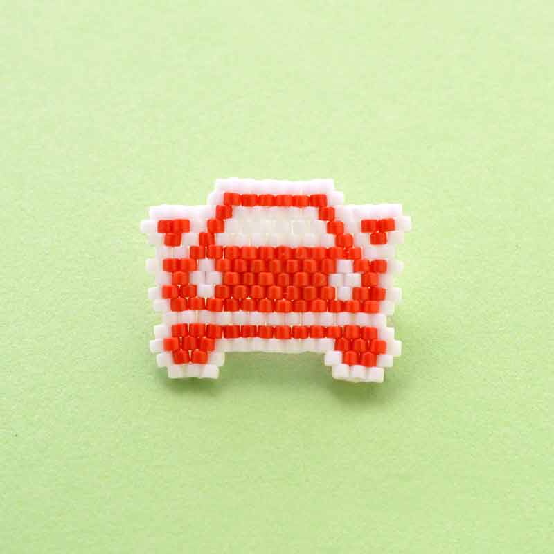 ピクトグラム(車)のブローチ