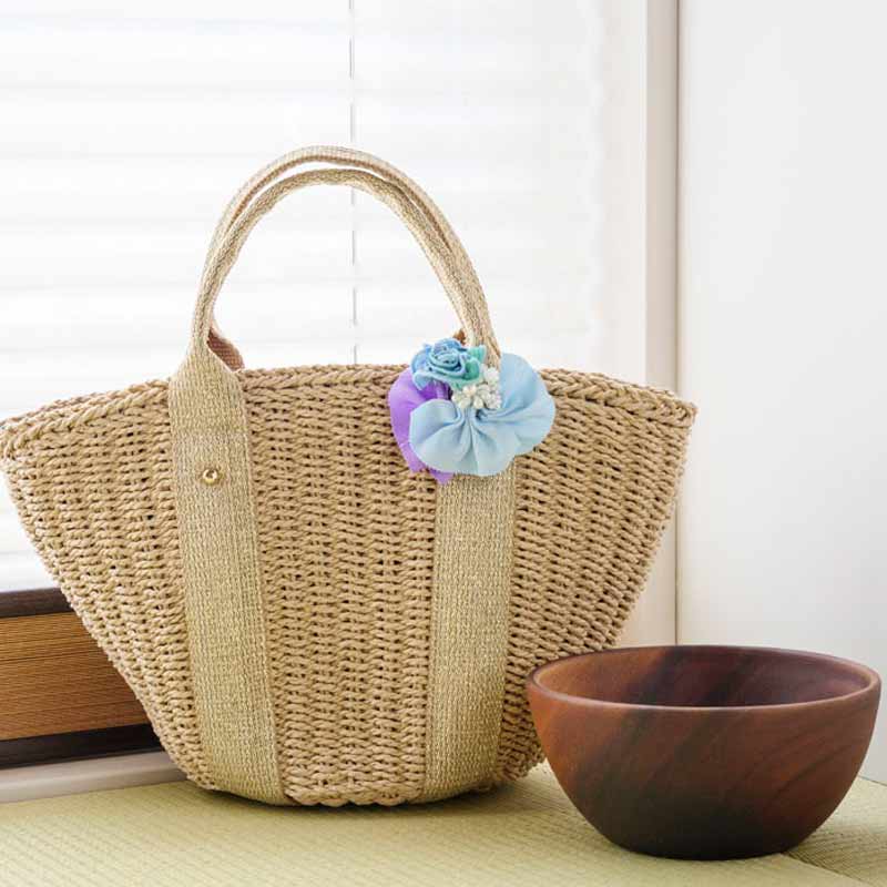 淡藤色の花束コサージュ