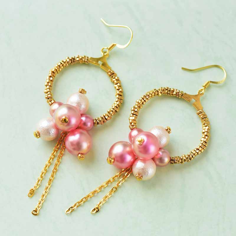 ルシエルパールとコットンパールのピアス