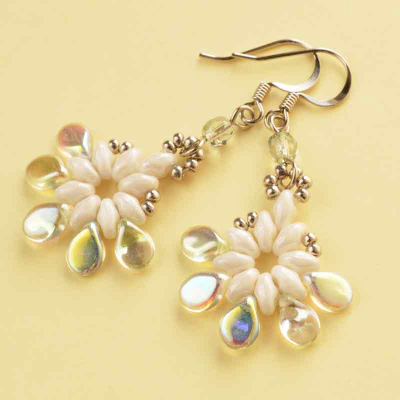 ピップとスーパーデュオビーズピアス