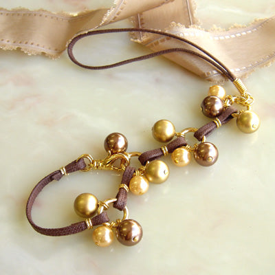 ハンドメイドの無料レシピ「パールのグローブホルダー(ブラウン)」