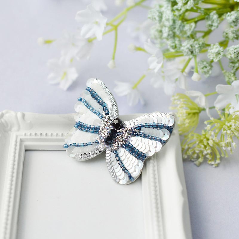 バタフライブローチ