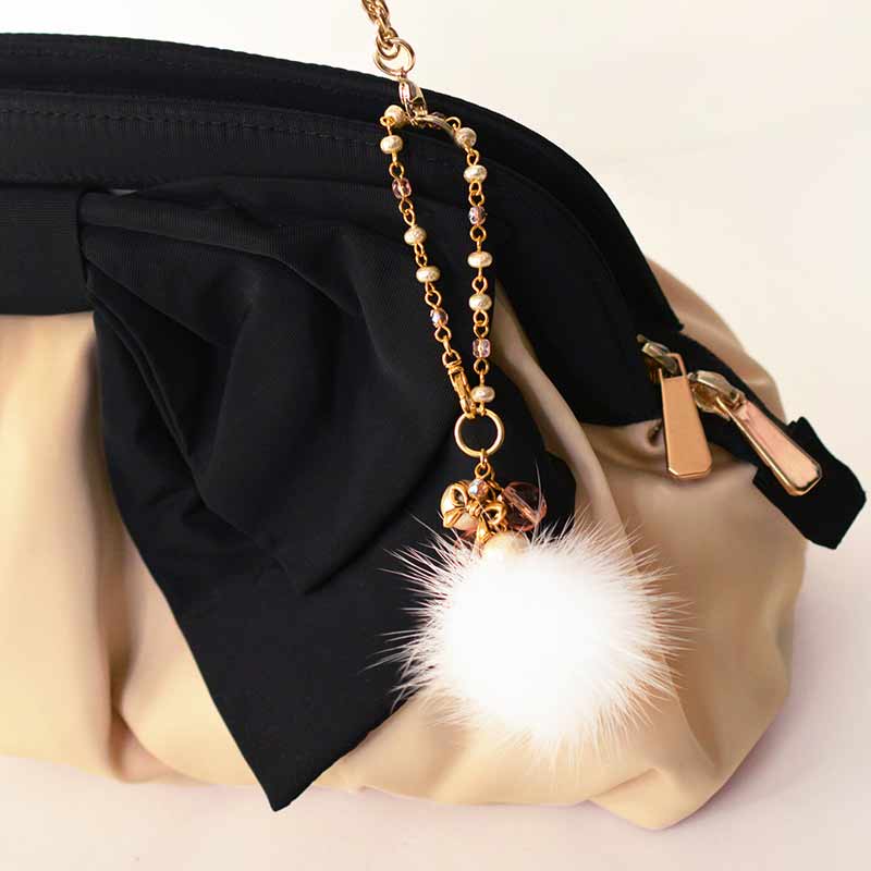 ミンクボールのバッグチャーム