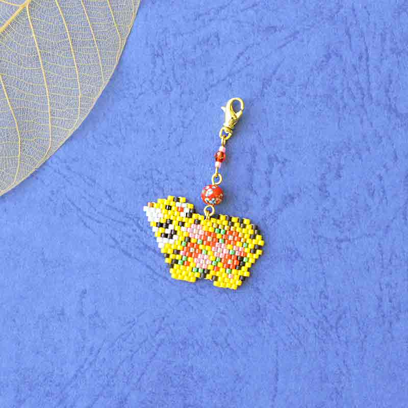 シェイプドステッチで作る干支チャーム(開運干支寅)