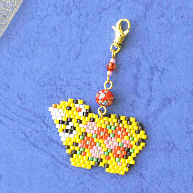 シェイプドステッチで作る干支チャーム(開運干支寅)