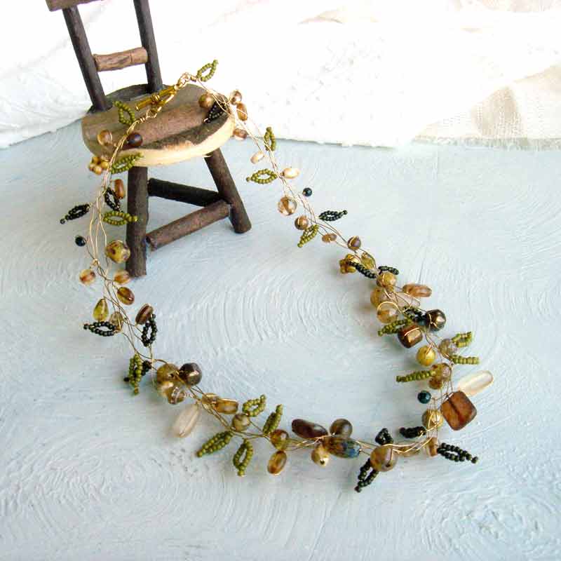 アンティークカラーミックスのネットネックレス