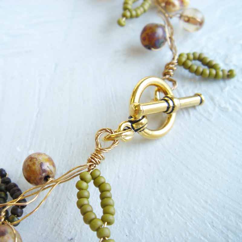 アンティークカラーミックスのネットネックレス