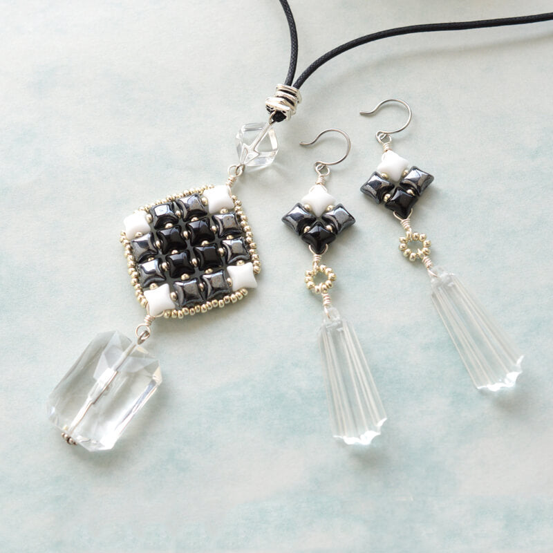 ワイブデュオビーズクリスタルネックレス＆ピアス