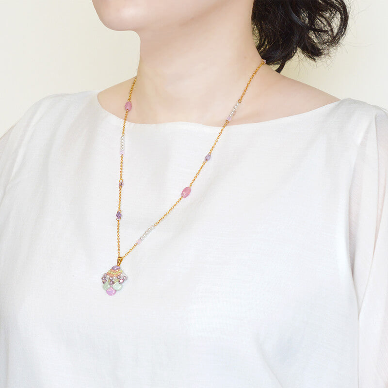 ピンクのお魚ペンダント