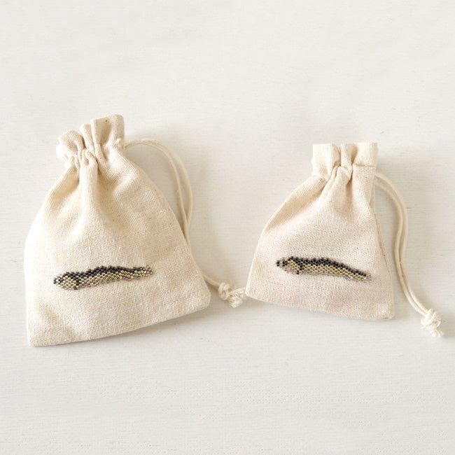 ハンドメイドの材料紹介「「煮干しのシェイプドワッペンのポーチ」の材料」