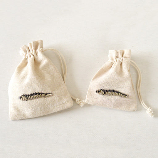 ハンドメイドの材料紹介「「煮干しのシェイプドワッペンのポーチ」の材料」