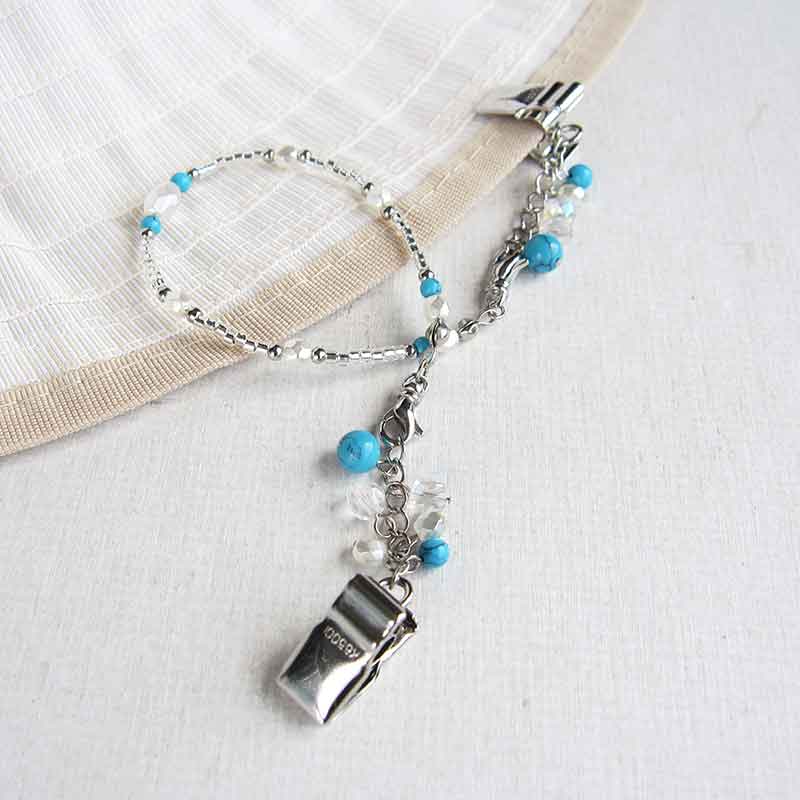 ターコイズ×シルバーの帽子止めアクセサリー