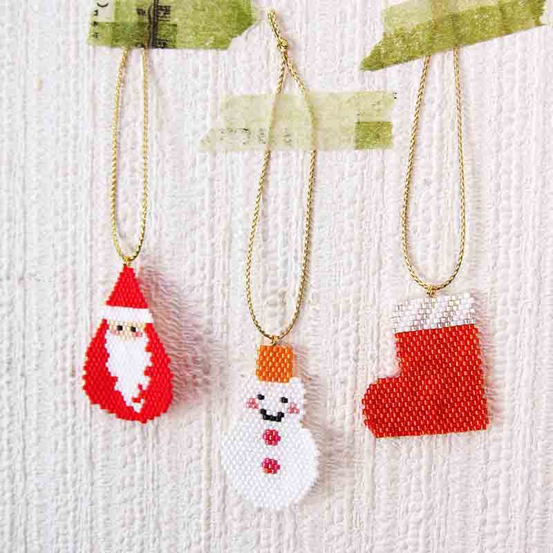 シェイプドステッチで作るクリスマスオーナメント(サンタ)