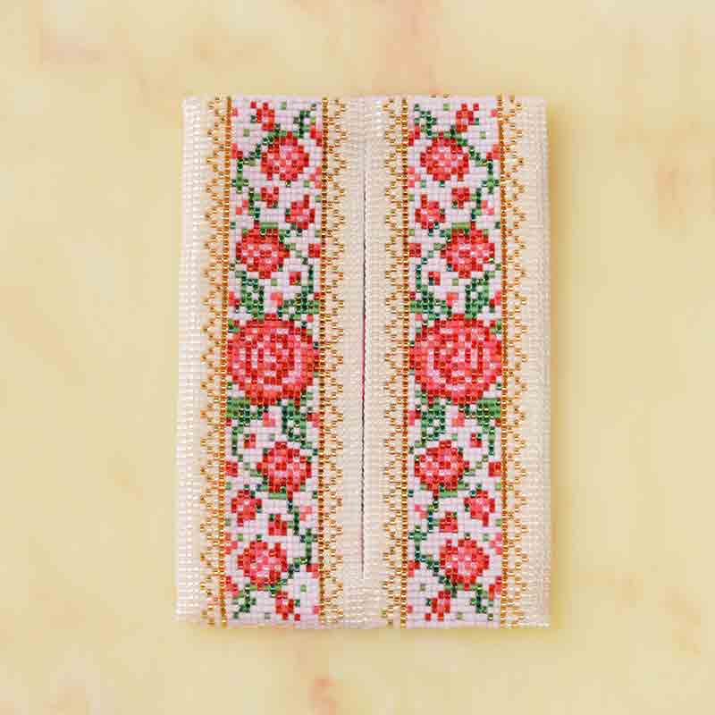 デリカビーズ織りで作るティッシュカバー(ばら)