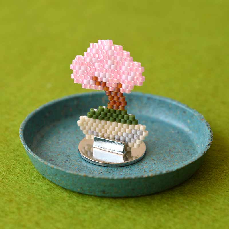 シェイプドステッチで作る桜盆栽