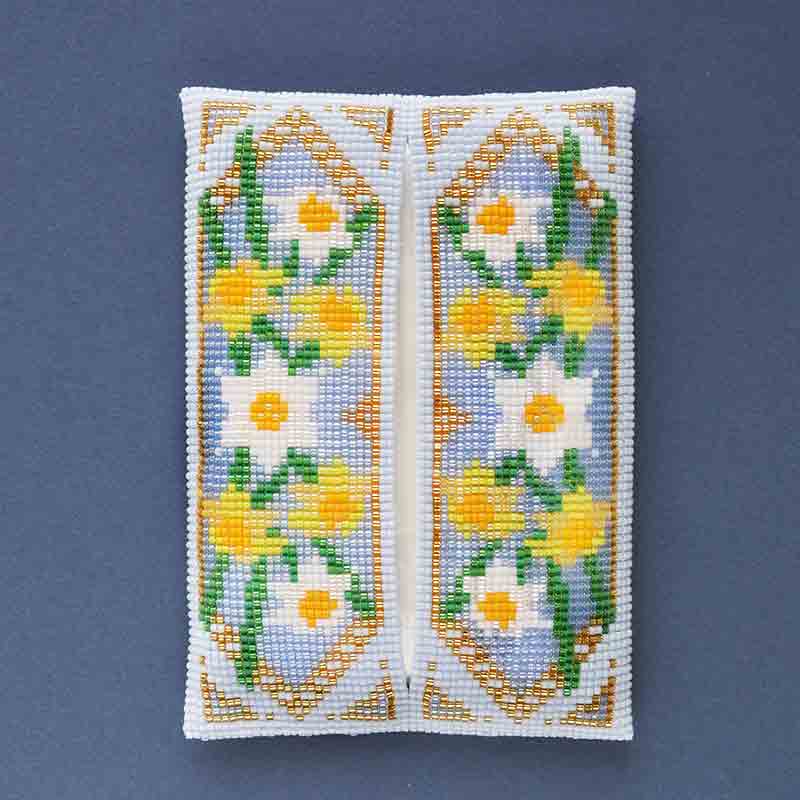 デリカビーズ織りで作るティッシュカバー(水仙)