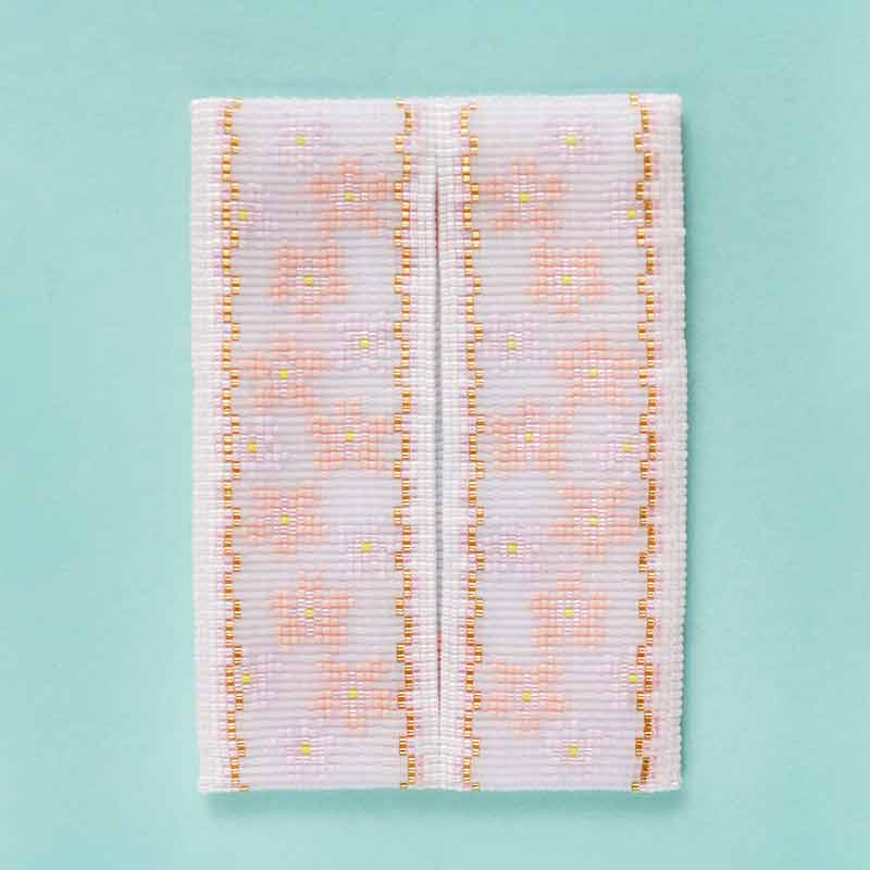 デリカビーズ織りで作るティッシュカバー(桜)