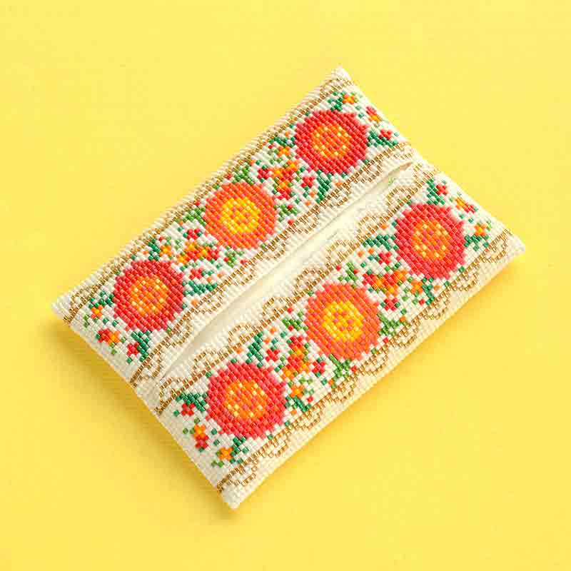 デリカビーズ織りで作るティッシュカバー(ランタナ)