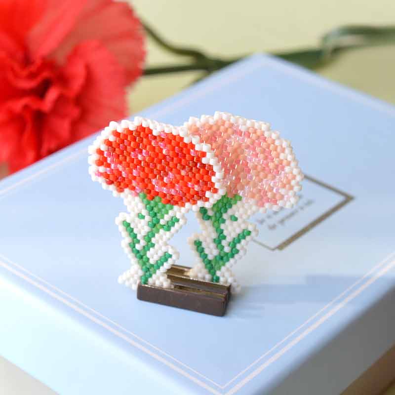 シェイプドステッチで作るカーネーション