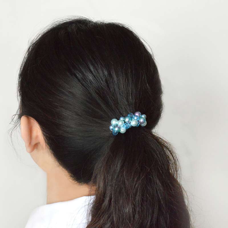 パール調モチーフのヘアゴム