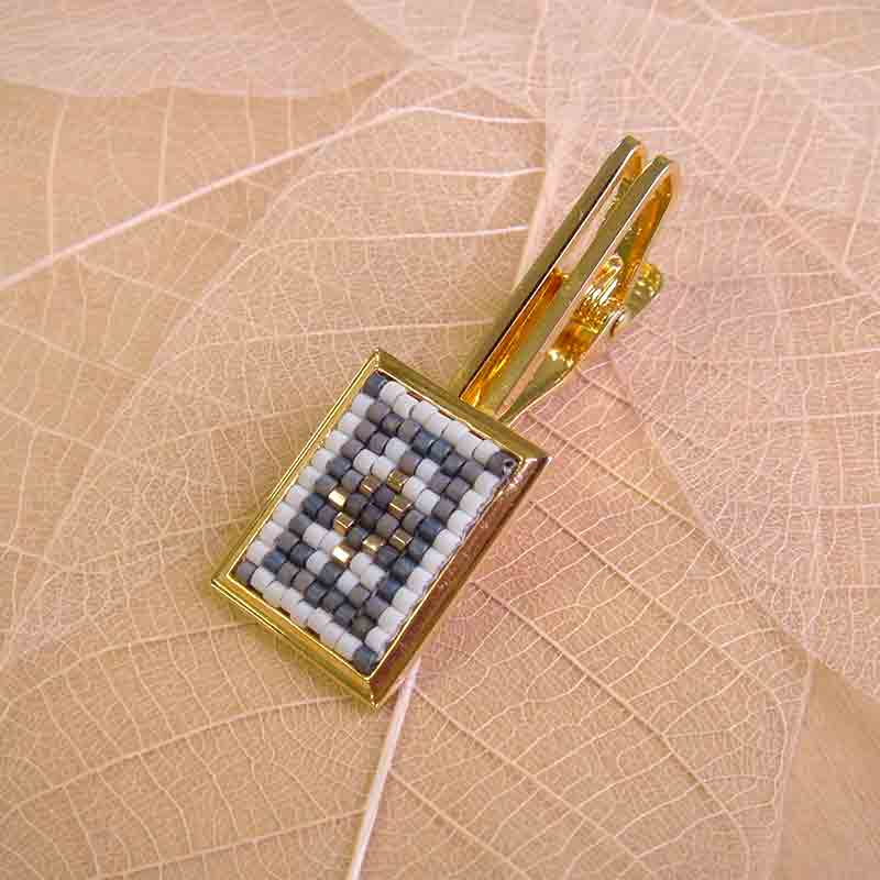 ネクタイピン(ゴールド)