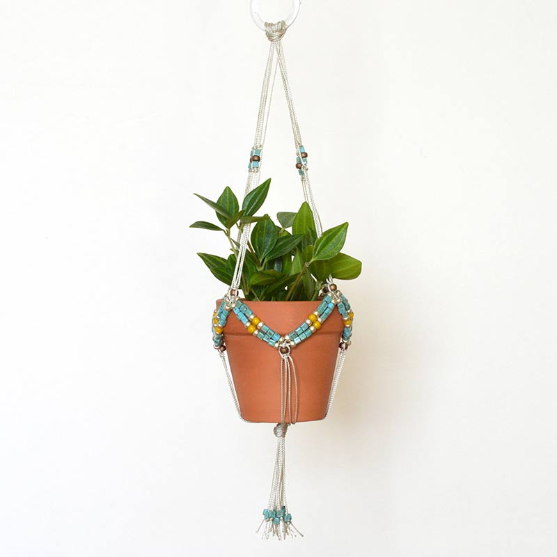 編んで作るプラントハンガー