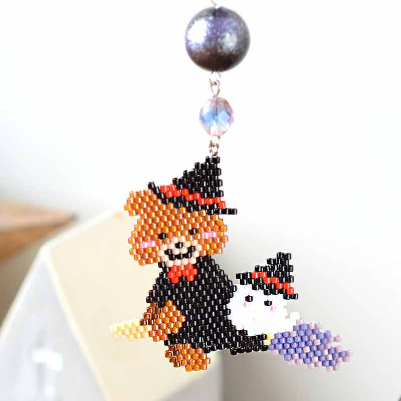 シェイプドステッチで作るくまさんのハロウィン（空飛ぶももちゃん）