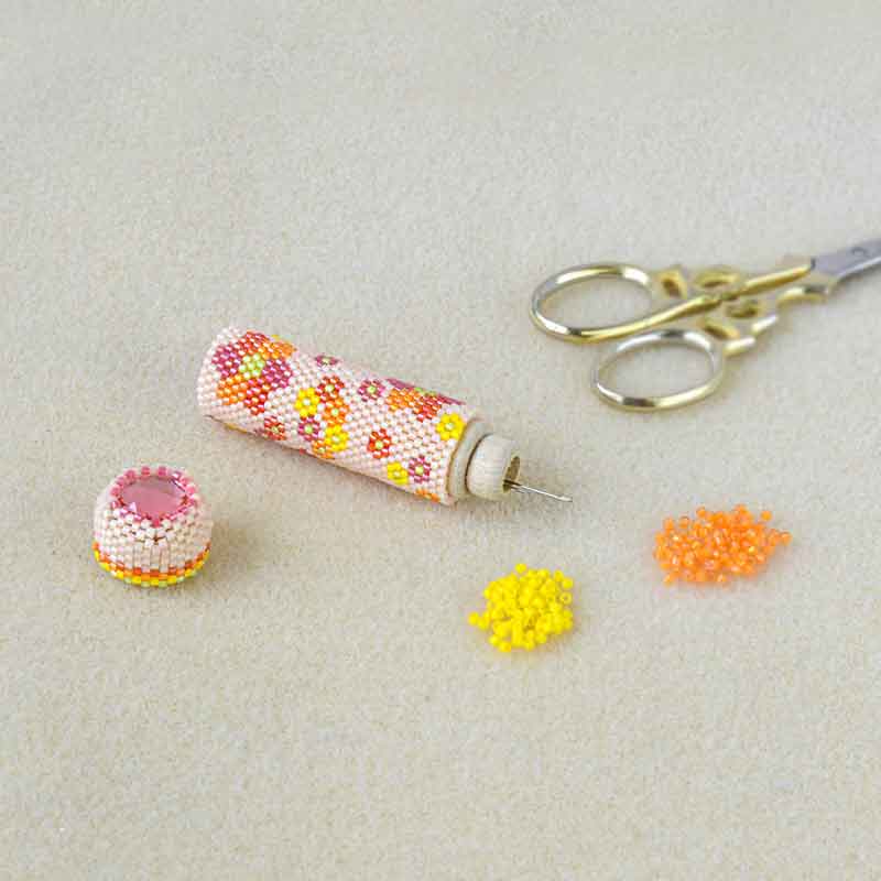 ペヨーテステッチで作る針ケース・小(フラワー)