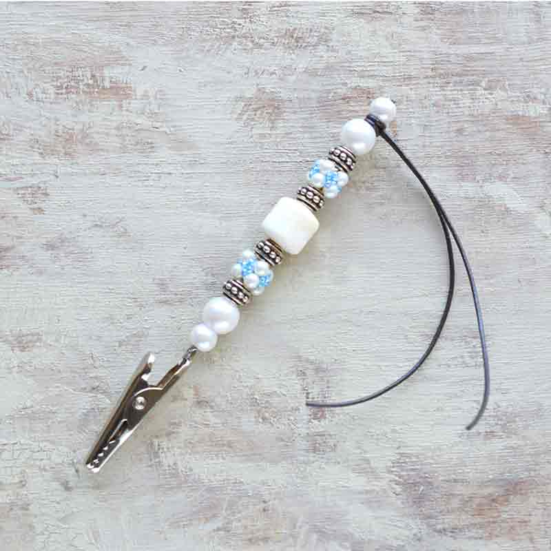 ビーズボールとパールのブレスレットヘルパー