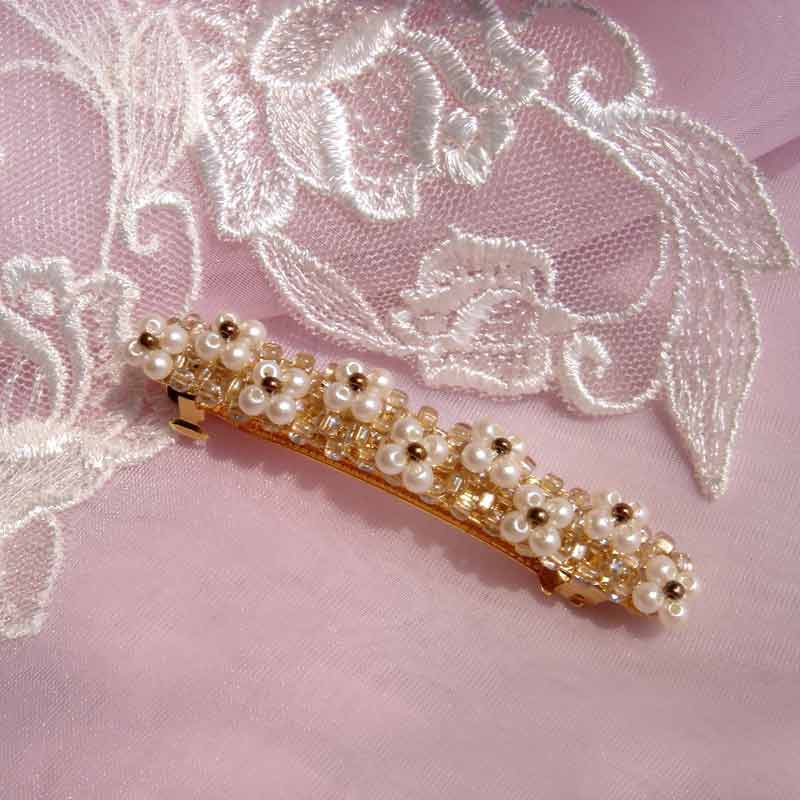 パールの小花バレッタ(ベージュ)